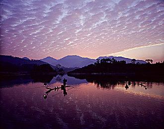  《缺氧》公布发展路线图 免费更新、DLC2等内容